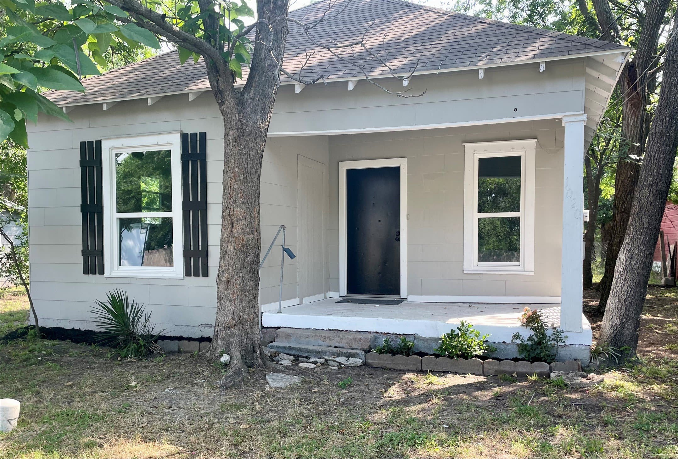 1020 Clinton Street – photo 1 of 13