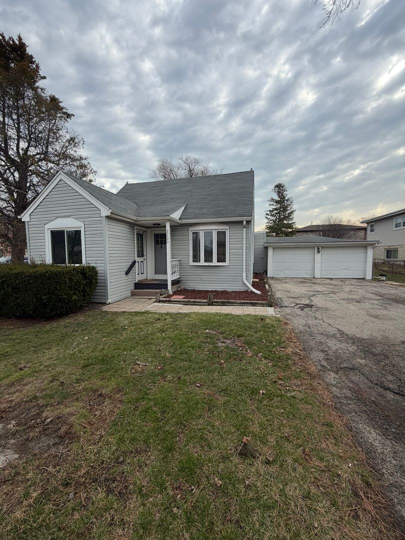 2209 Douglas Ave, Des Plaines, IL, 60018 – photo 1 of 36