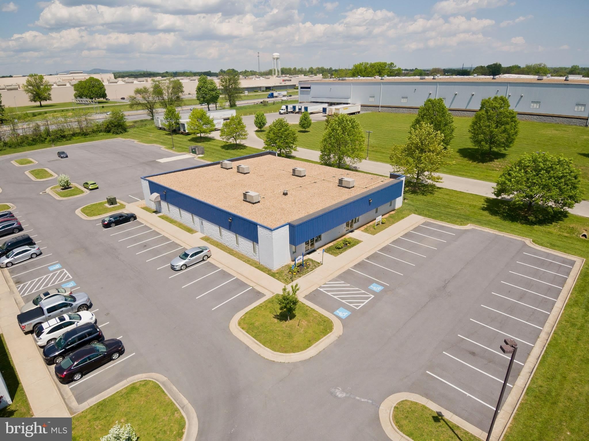 489 Mid Atlantic Parkway – photo 1