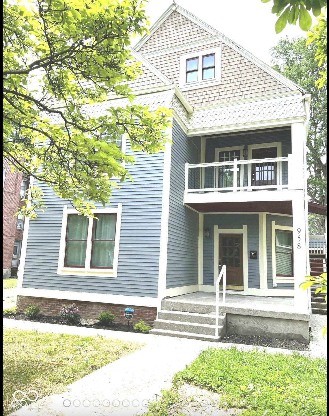 958 Woodruff Place Middle Unit B Drive – photo 1