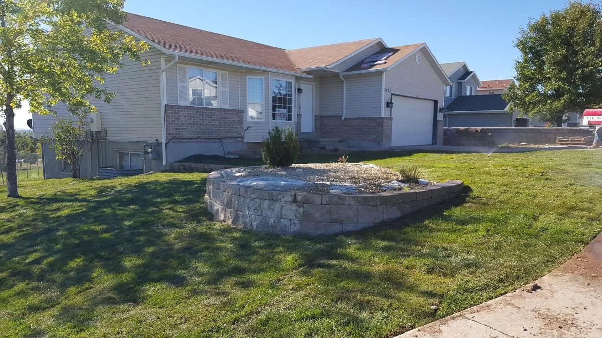 Great 5 Bed 2 Bath Home in Kearns!!! – photo 1 of 20