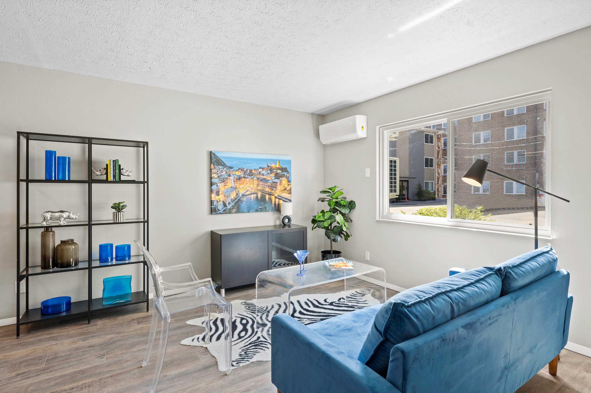 10526 Clifton Blvd – photo 1