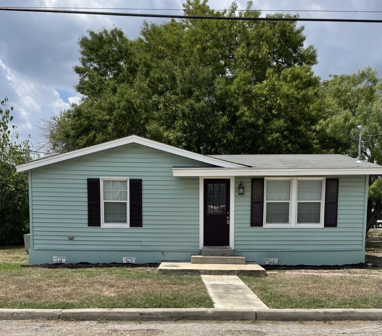 Reduced Deposit And Free Weeks Updated 2Br W Granite Counters Wood Floors Prime Location Near Shopping – photo 1