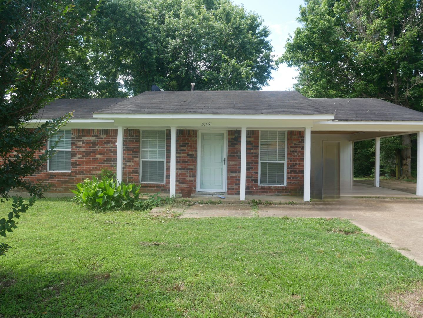 5149 Gray Drive Horn Lake, MS – photo 1 of 21
