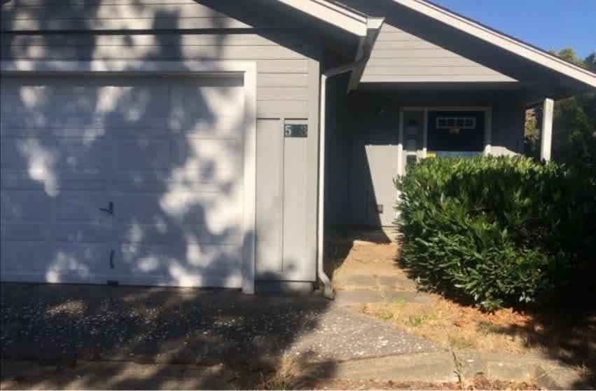 [COX] 2 Bed 1 Bath ~ West Eugene ~ – photo 1