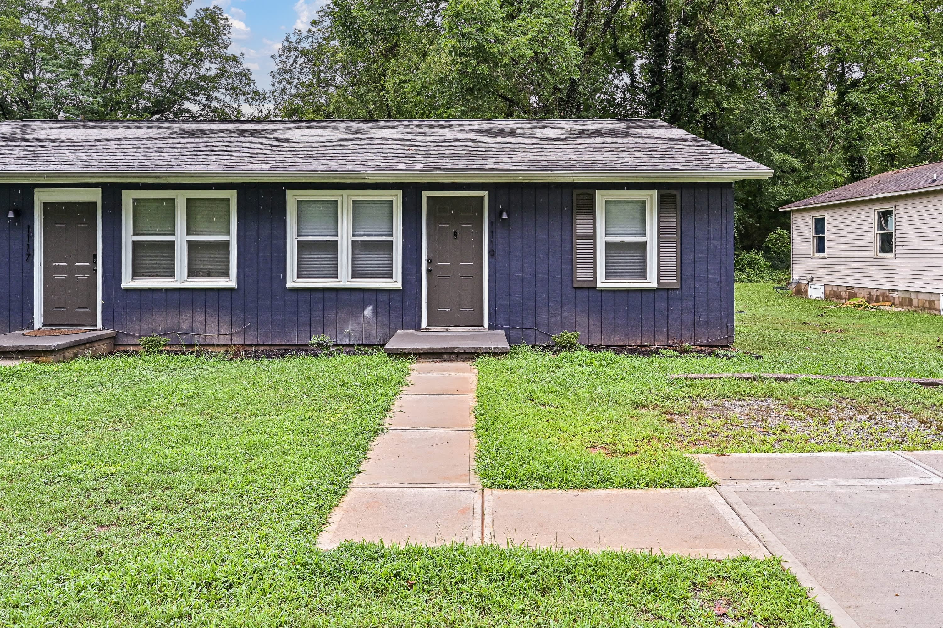 1119 Grady Street – photo 1 of 23