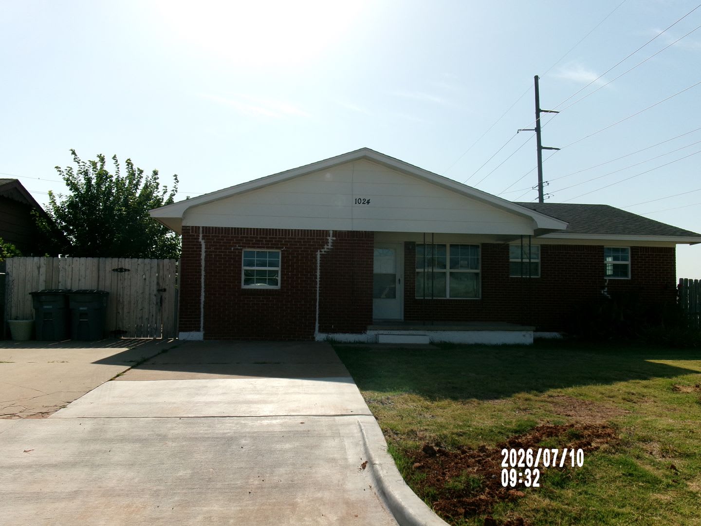 Move In Special 200 Off Of The First Full Month S Rent Very Nice Home Located In The Carrasland Area – photo 1
