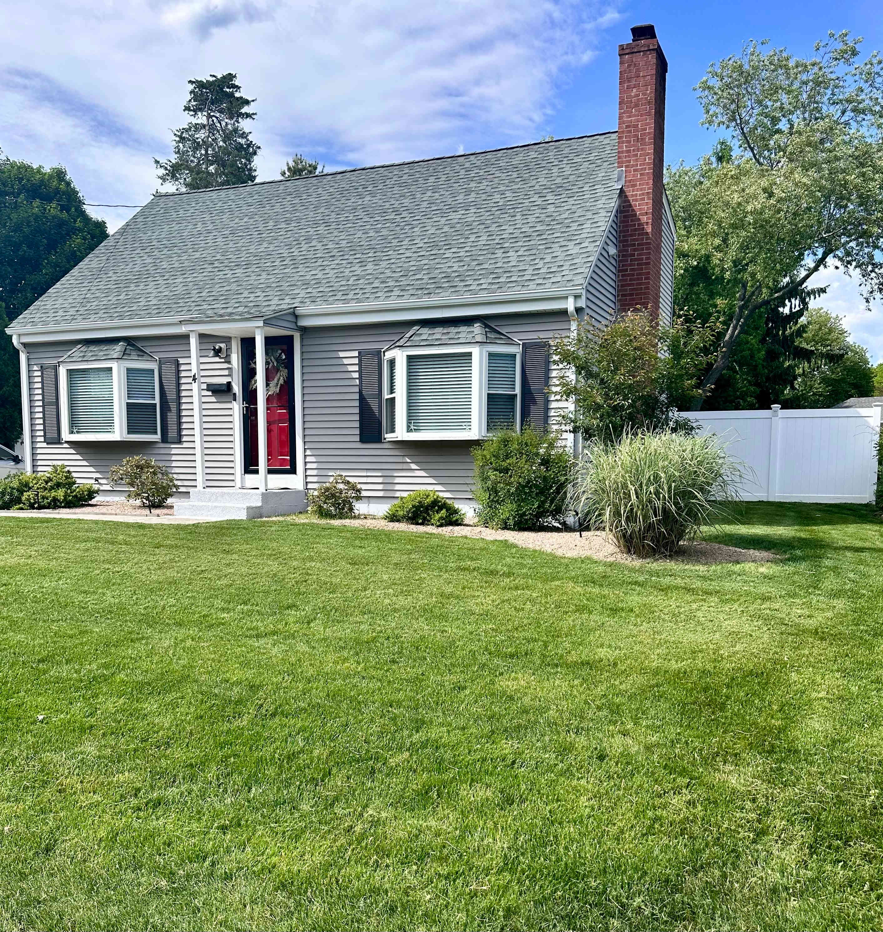 4 Old Colony Rd – photo 1