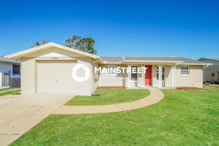 7909 Hawthorn Drive – photo 1