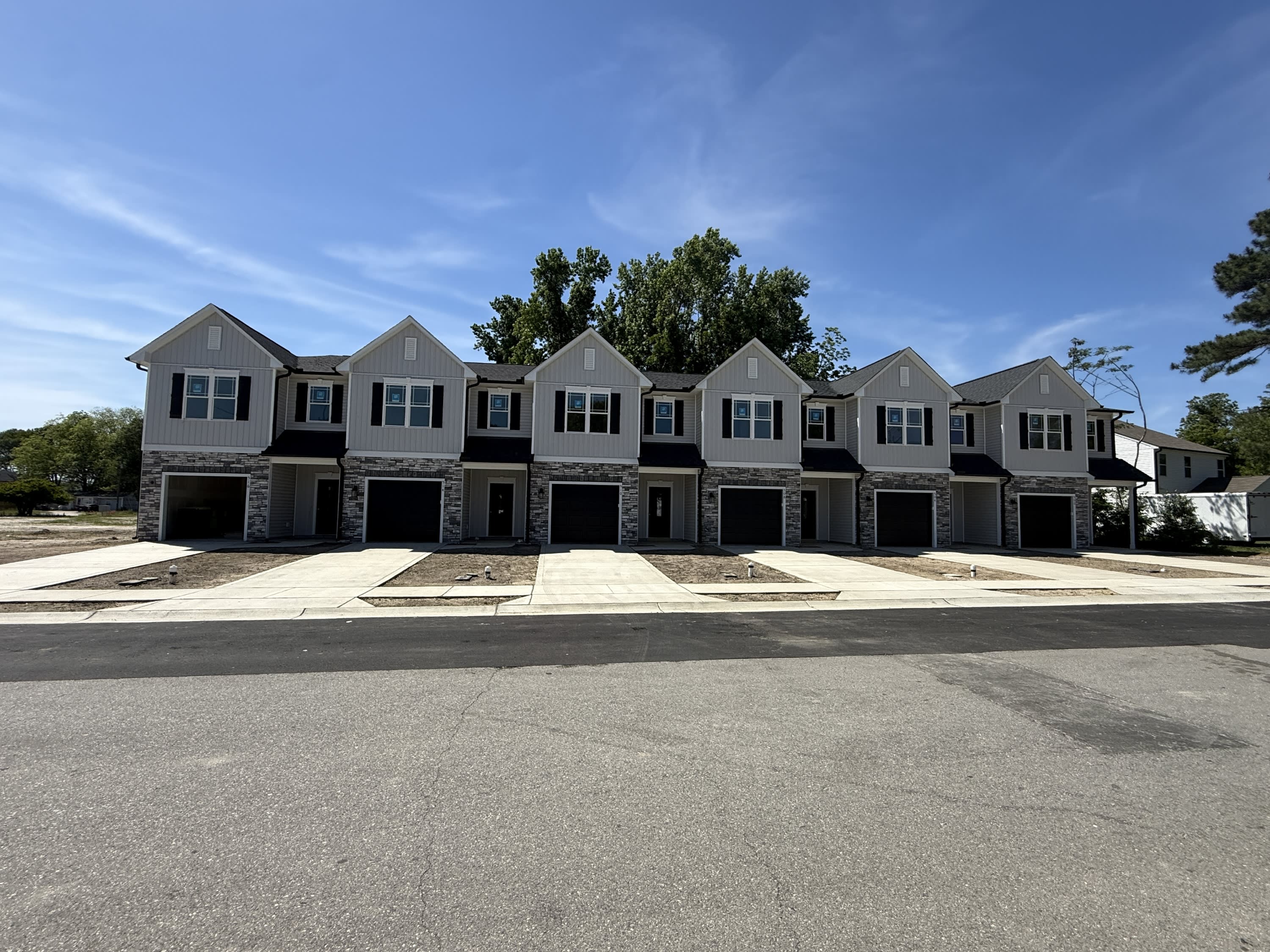 516 South Ryals Street – photo 1 of 23