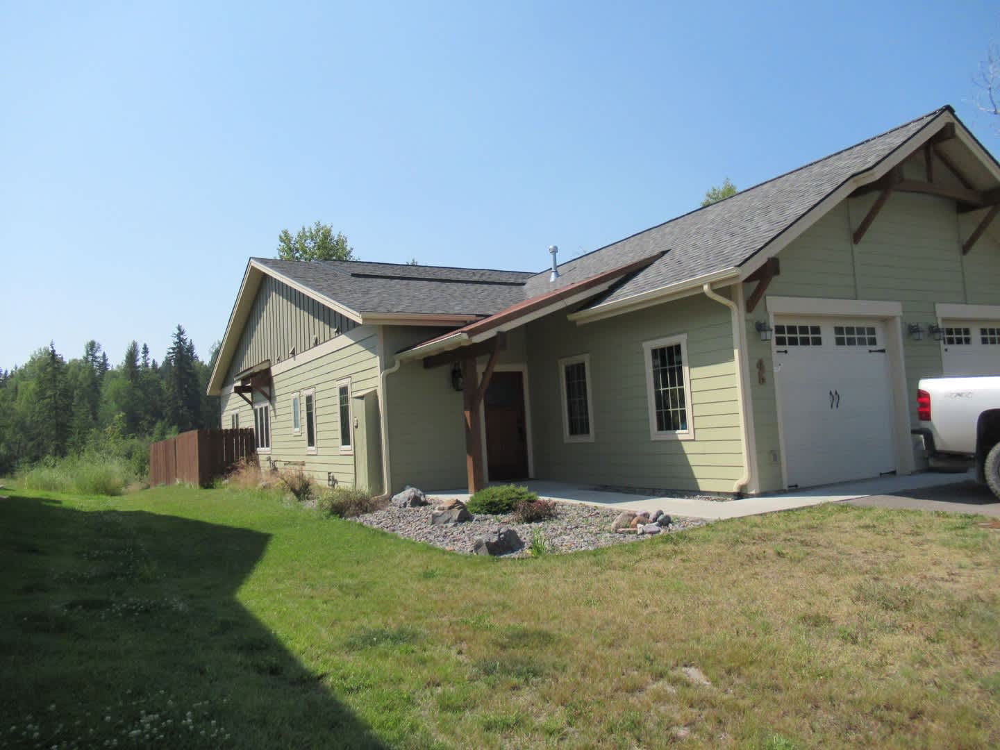 2 Bed 2 Bath Furnished Duplex – photo 1 of 18