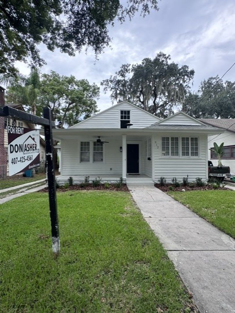 3/2 single family home in Historic Eola Heights district! – photo 1