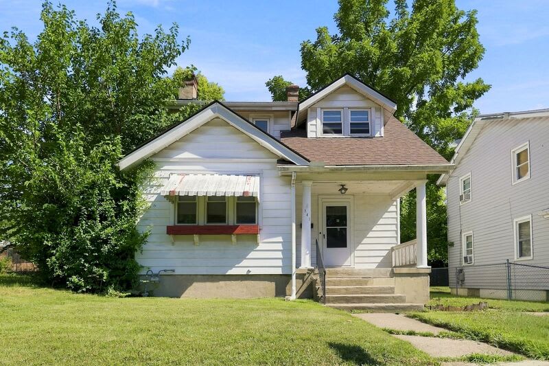 147 W. Hudson Avenue – photo 1