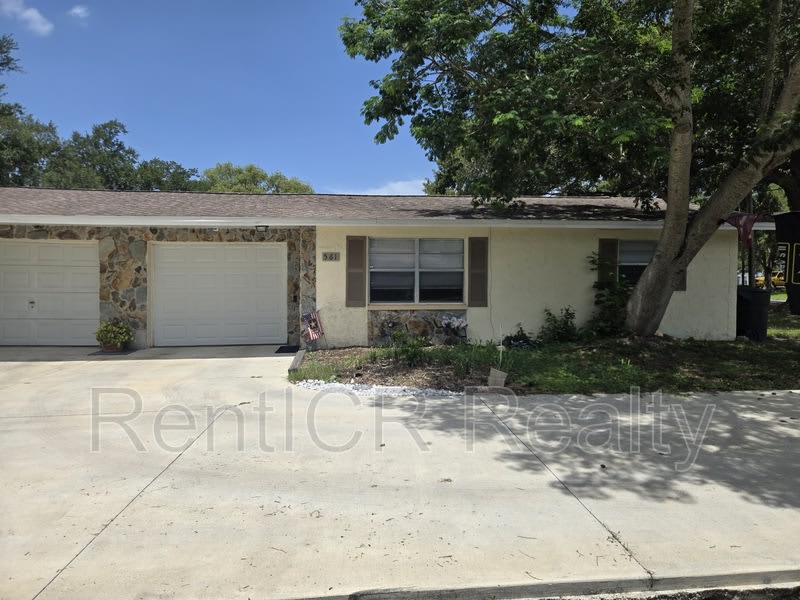 561 Laura Lane – photo 1