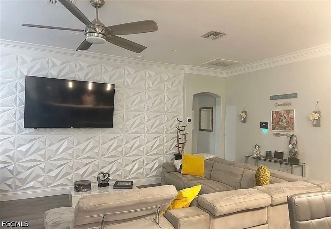 221 NW 3rd Place – photo 1