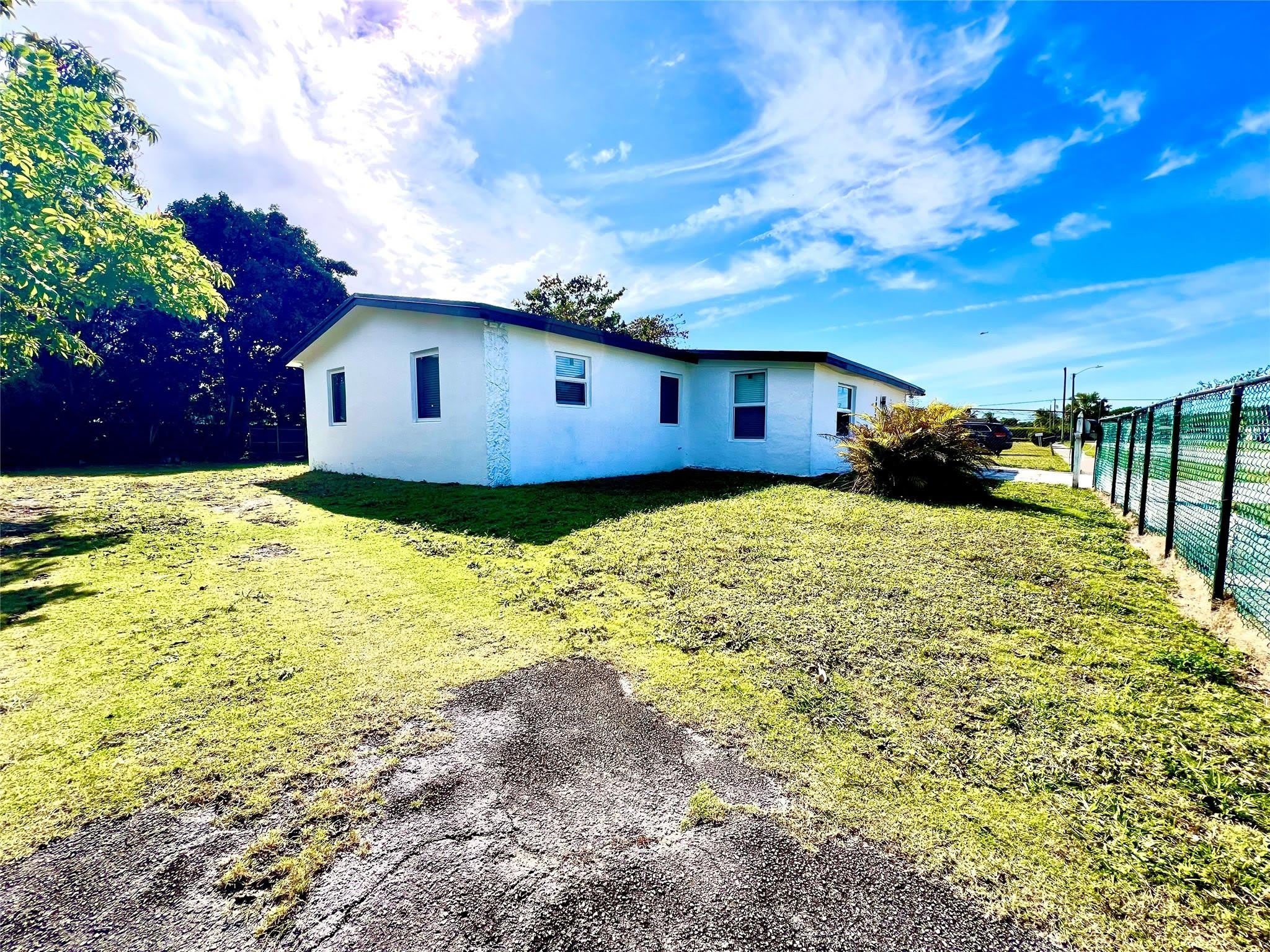 10730 SW 149th Terrace – photo 1 of 11