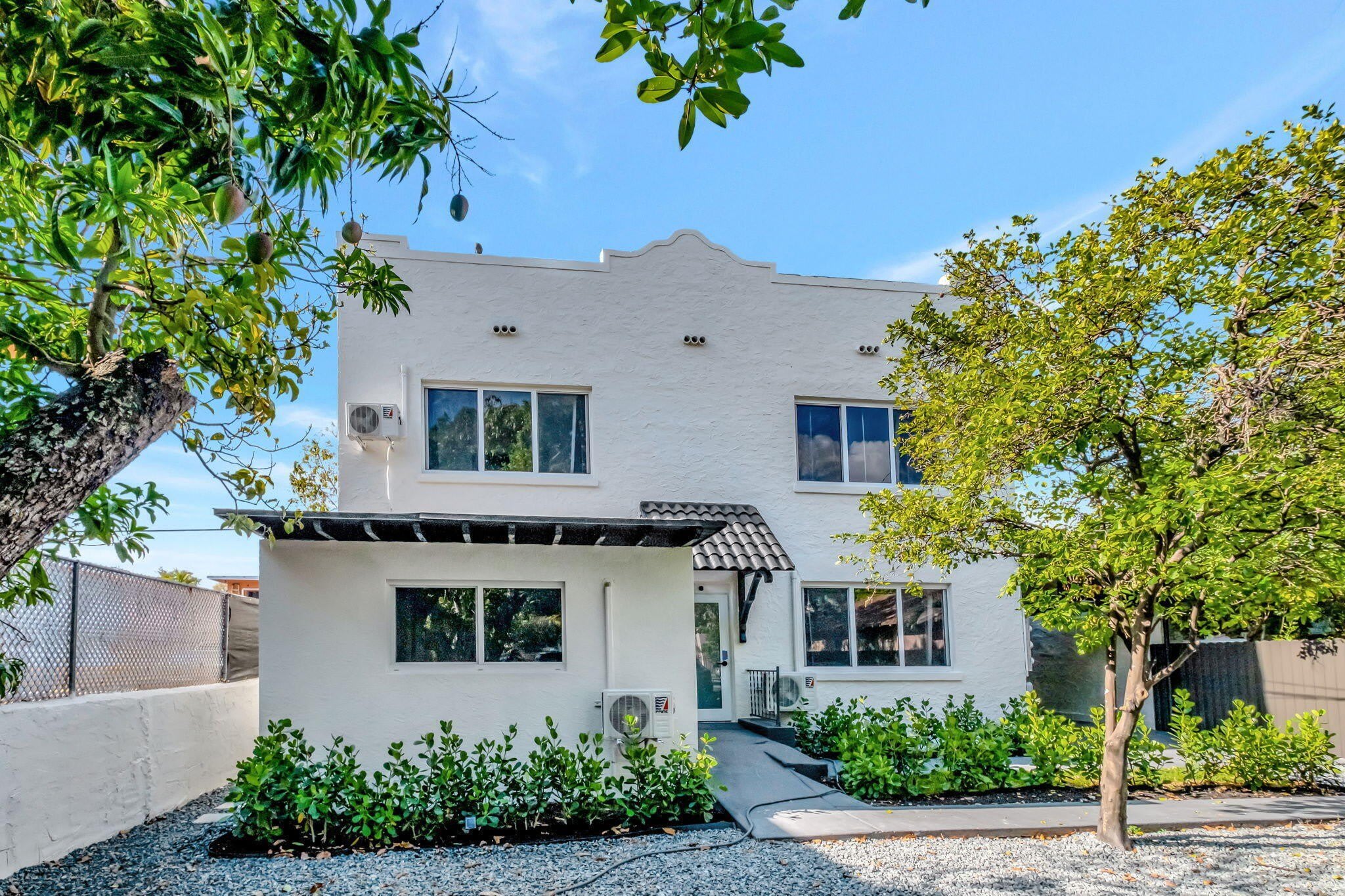 1260 SW 4th Street – photo 1