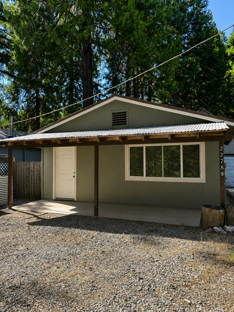 Charming Foresthill Cottage – photo 1 of 7