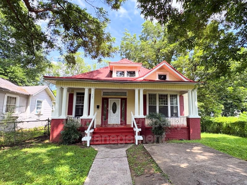 524 Fulton Avenue Southwest – photo 1
