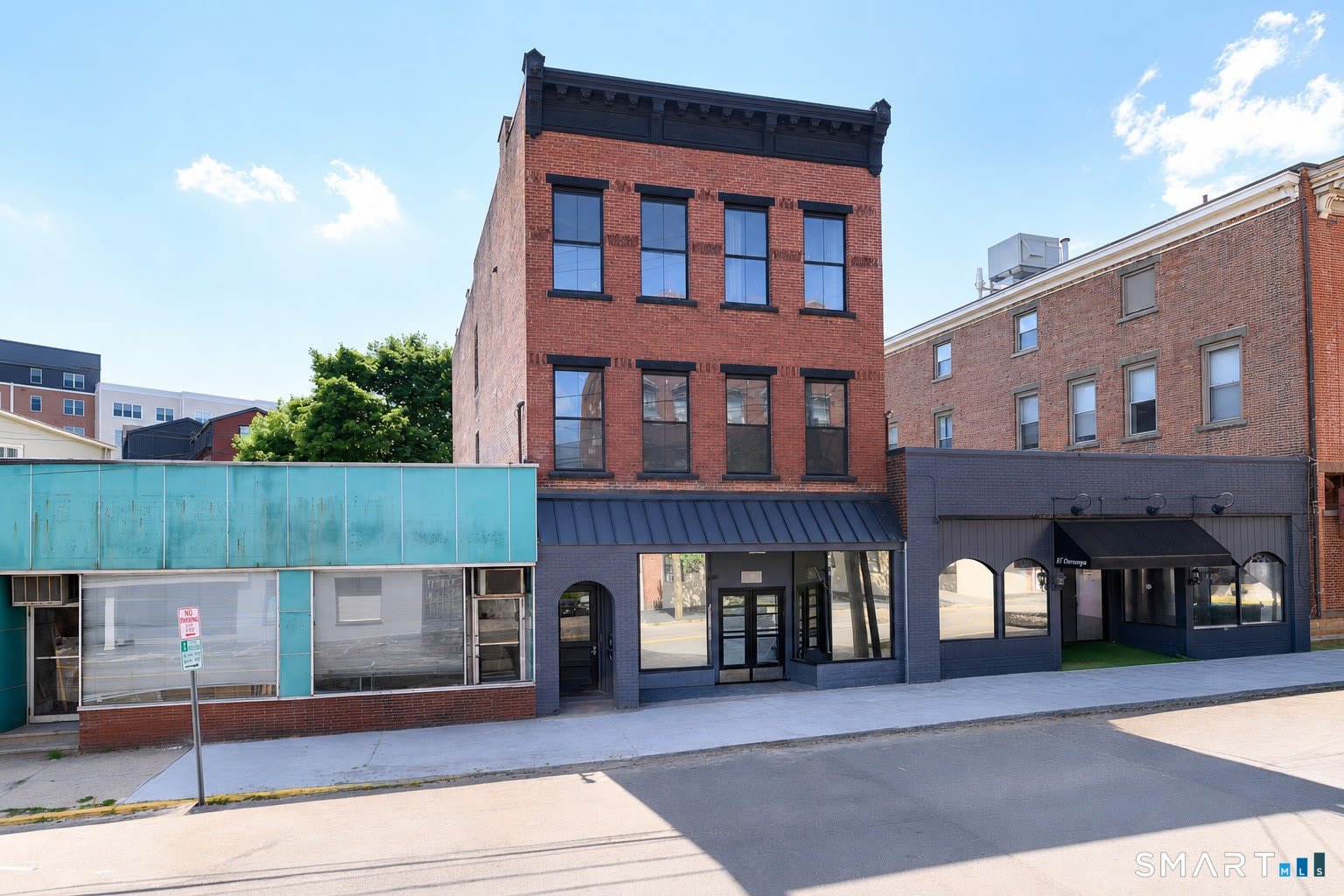 10 Commerce Street – photo 1 of 12