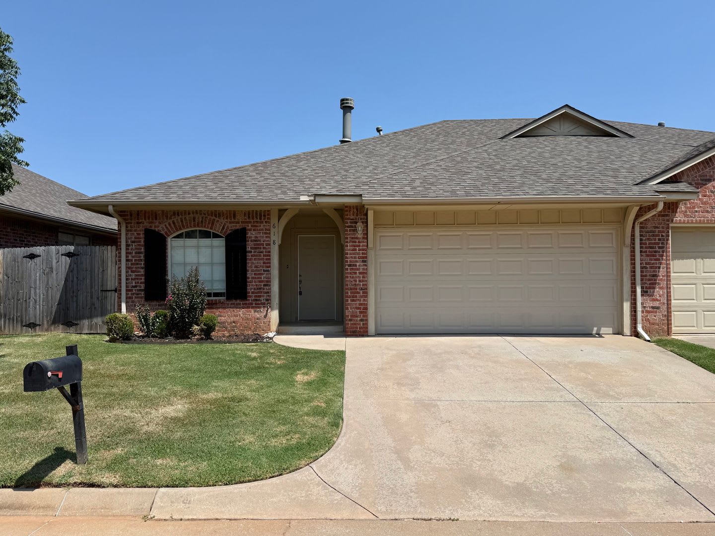 Cozy 3 Bed 2 Bath In Edmond – photo 1