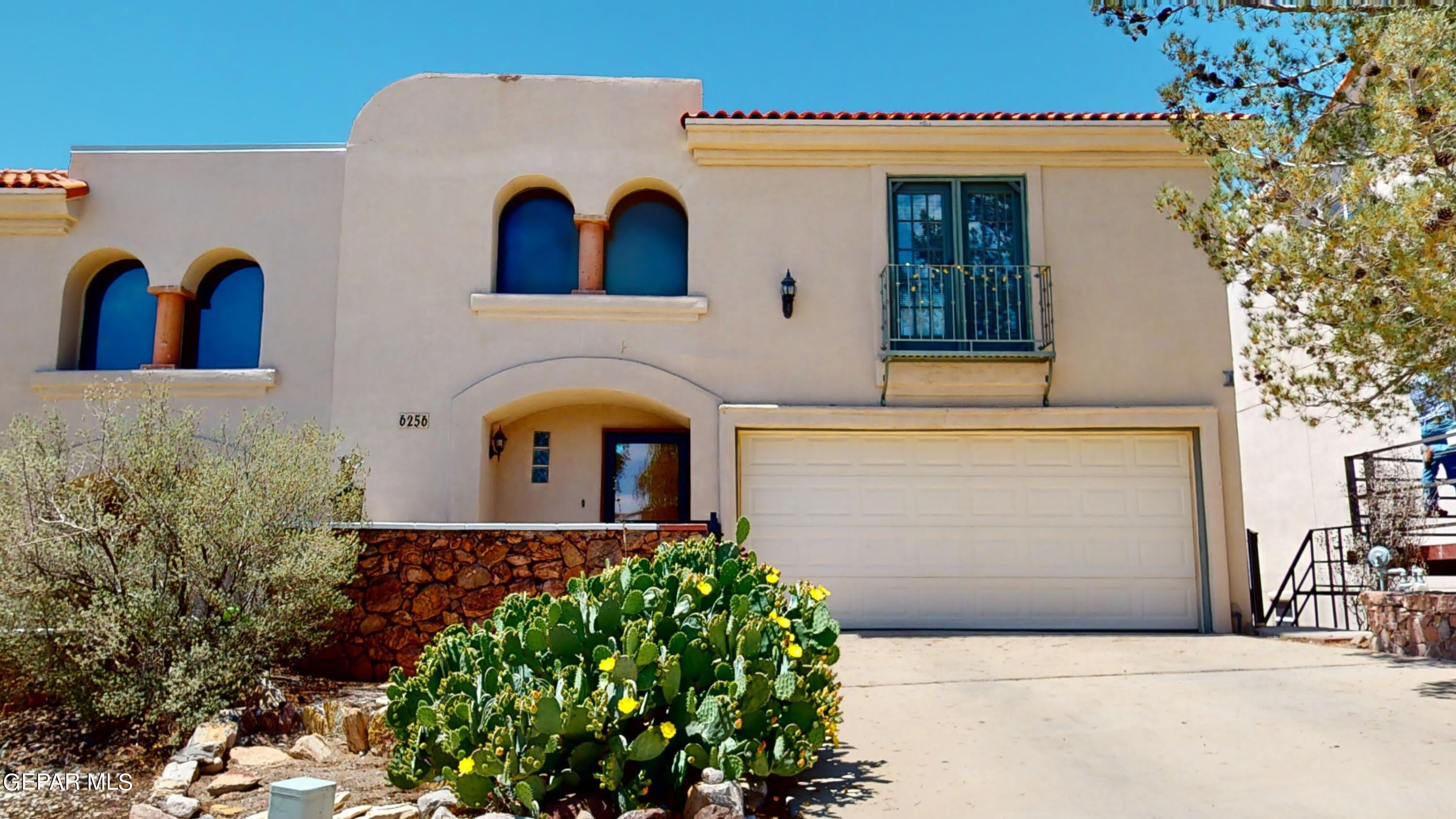 6256 ESCONDIDO Drive – photo 1