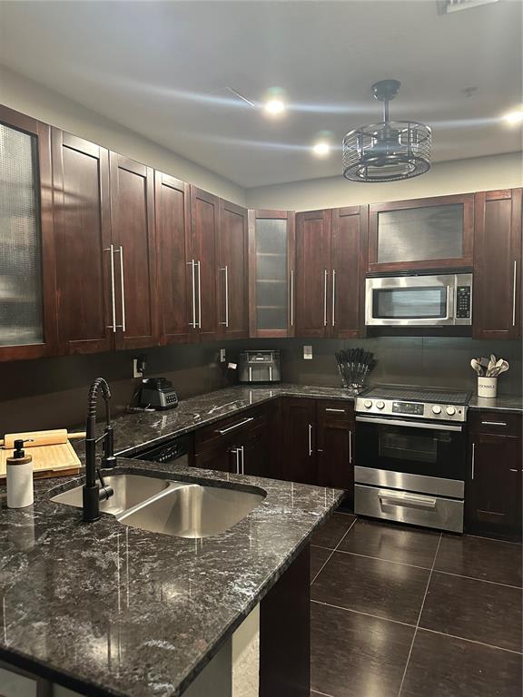 4331 Southwest 160Th Avenue – photo 1