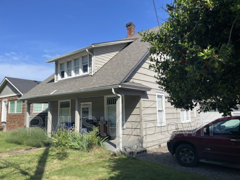601 South McLoughlin Boulevard – photo 1