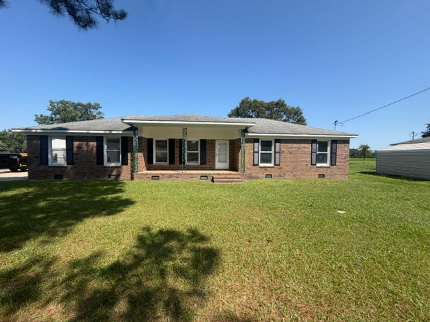 2146 Crescent Dr. – photo 1 of 9