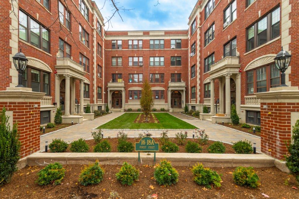 Forest Court – photo 1