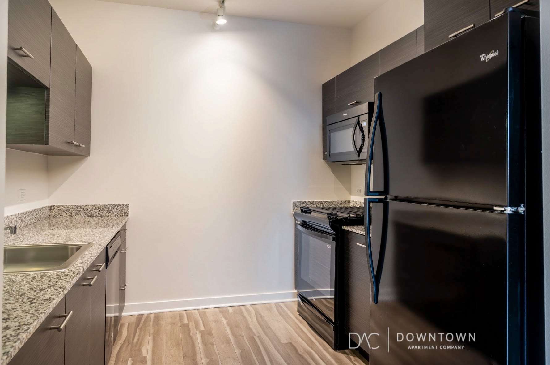 809 N La Salle Dr – photo 1