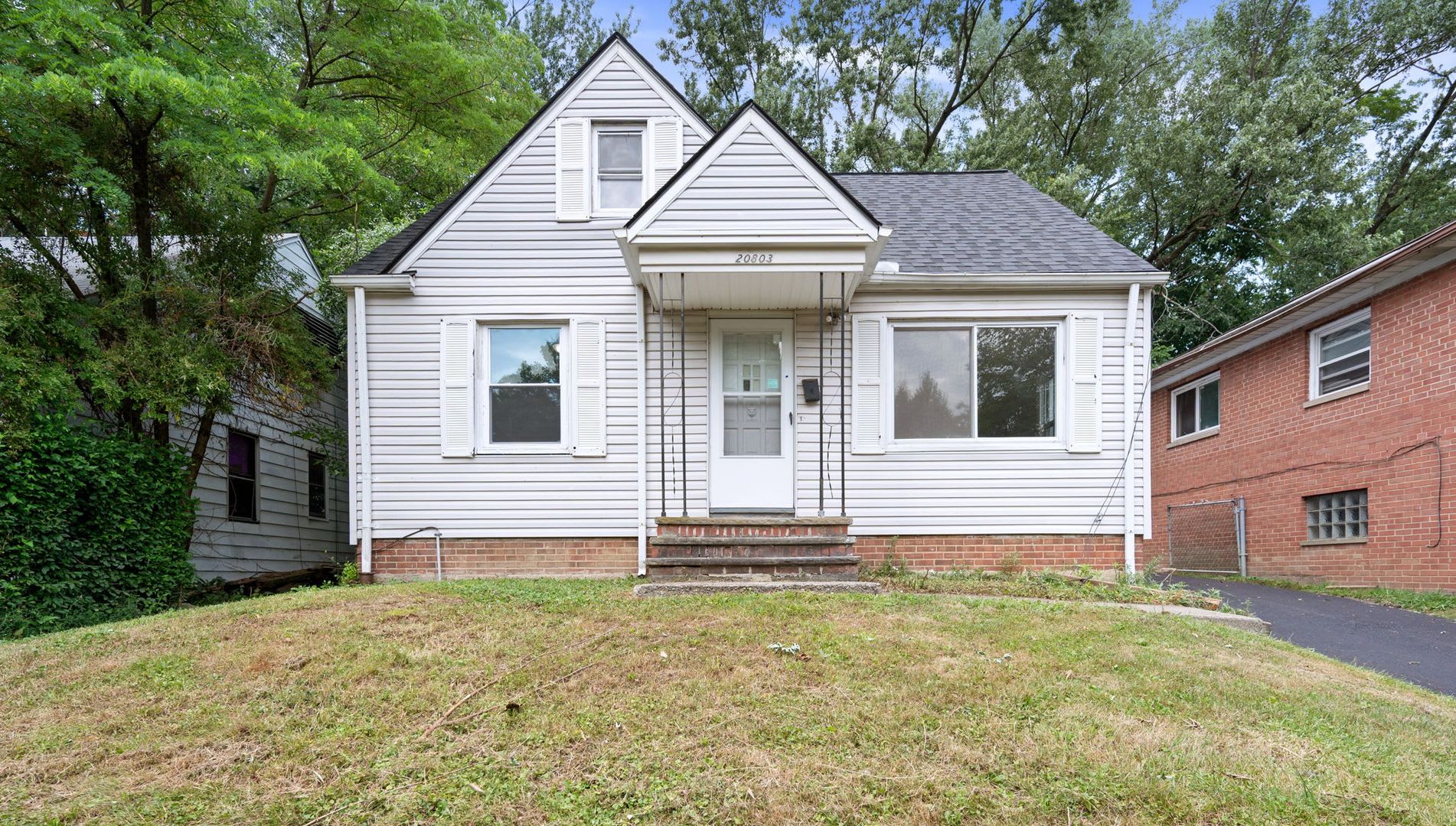 20803 KENYON DR – photo 1