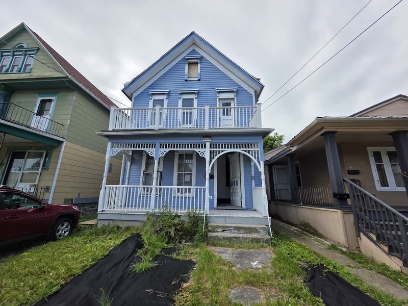 325 Barnard Street – photo 1