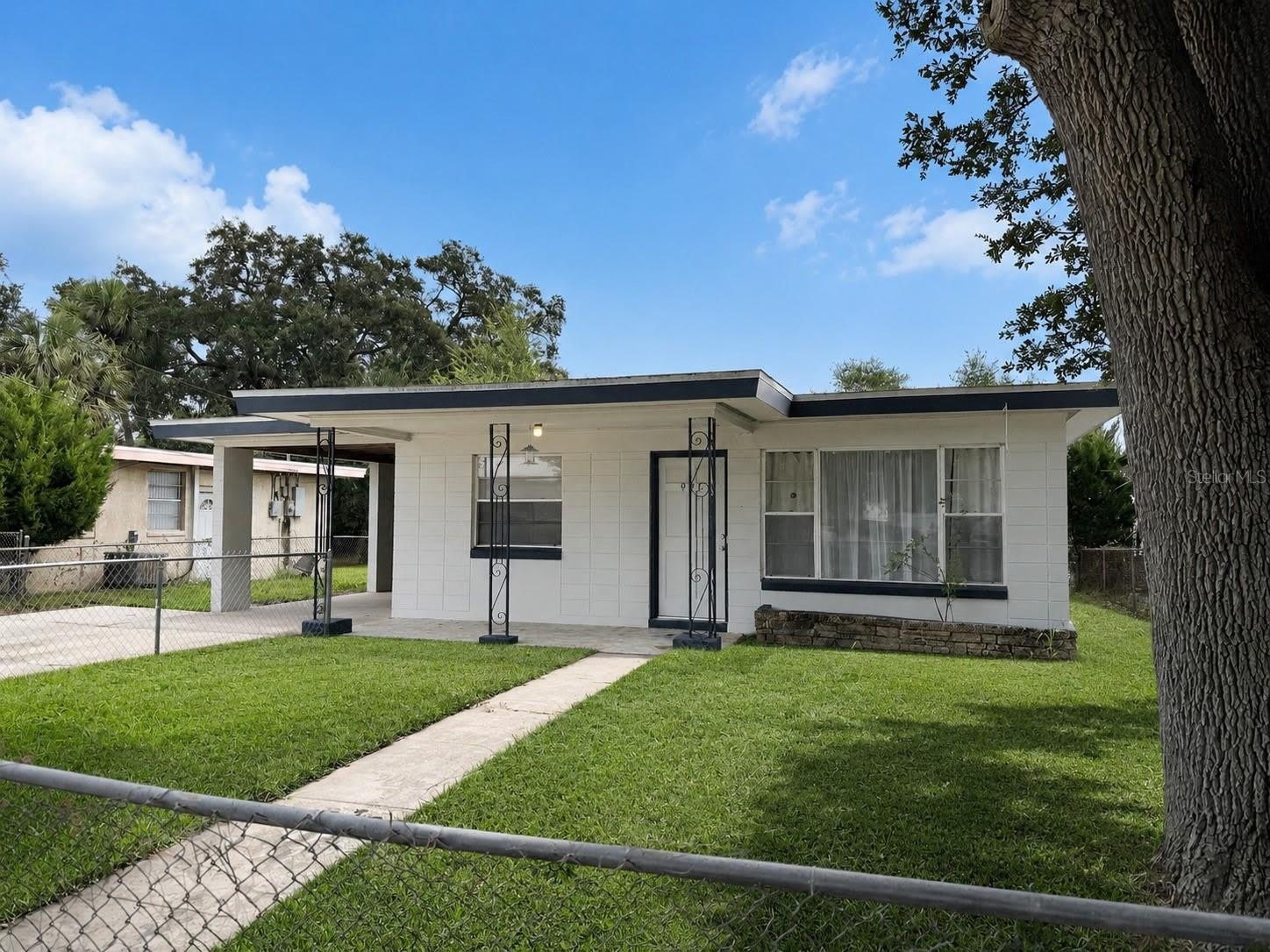 921 Marion Street – photo 1