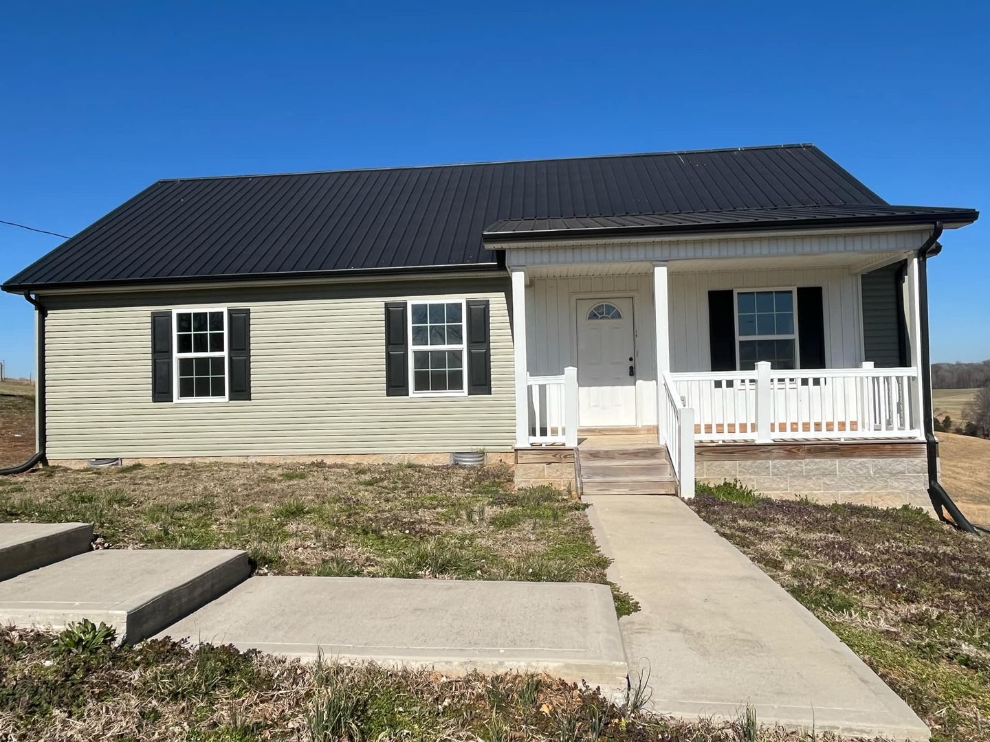 Spacious Home for Rent! – photo 1 of 11
