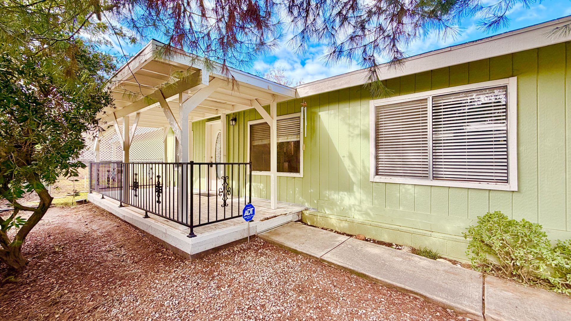 Awesome Updated Single Story In The Darling Farm Community Of Wildomar Close To Everything But Peace Quiet All Around – photo 1 of 54