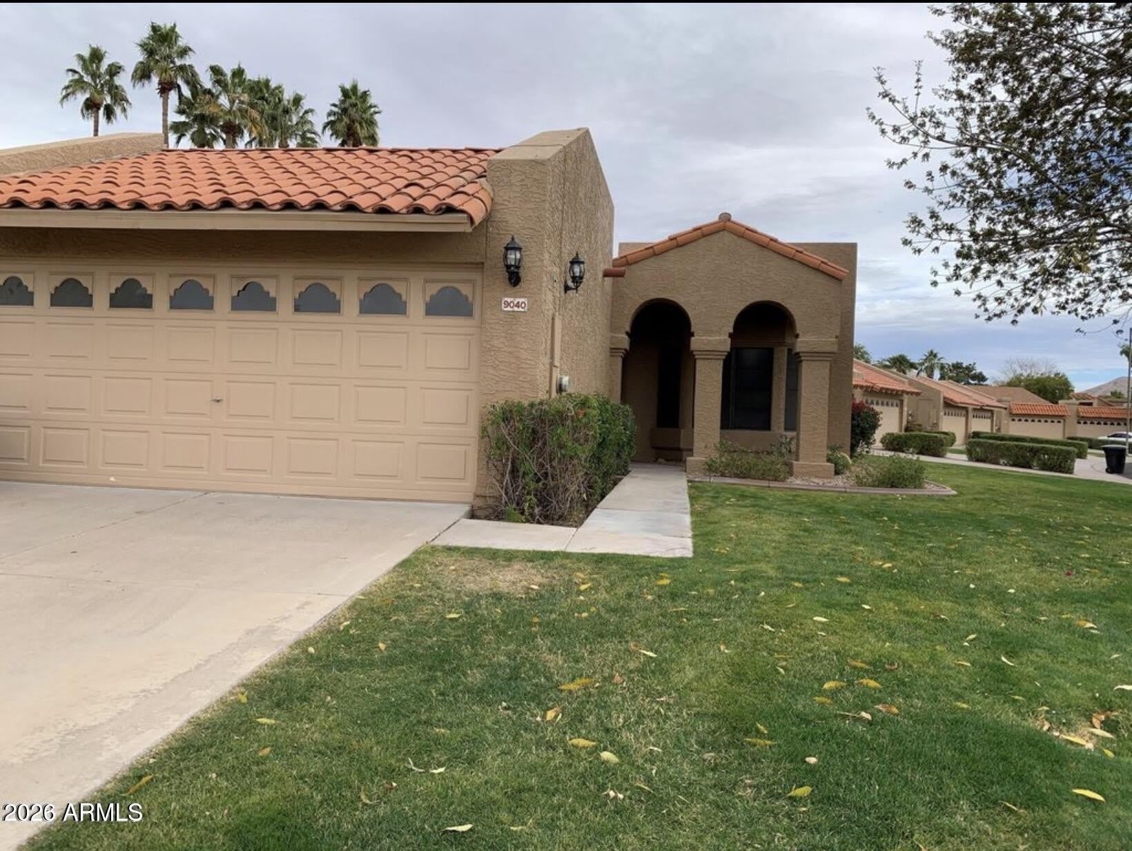 9040 E WINCHCOMB Drive – photo 1
