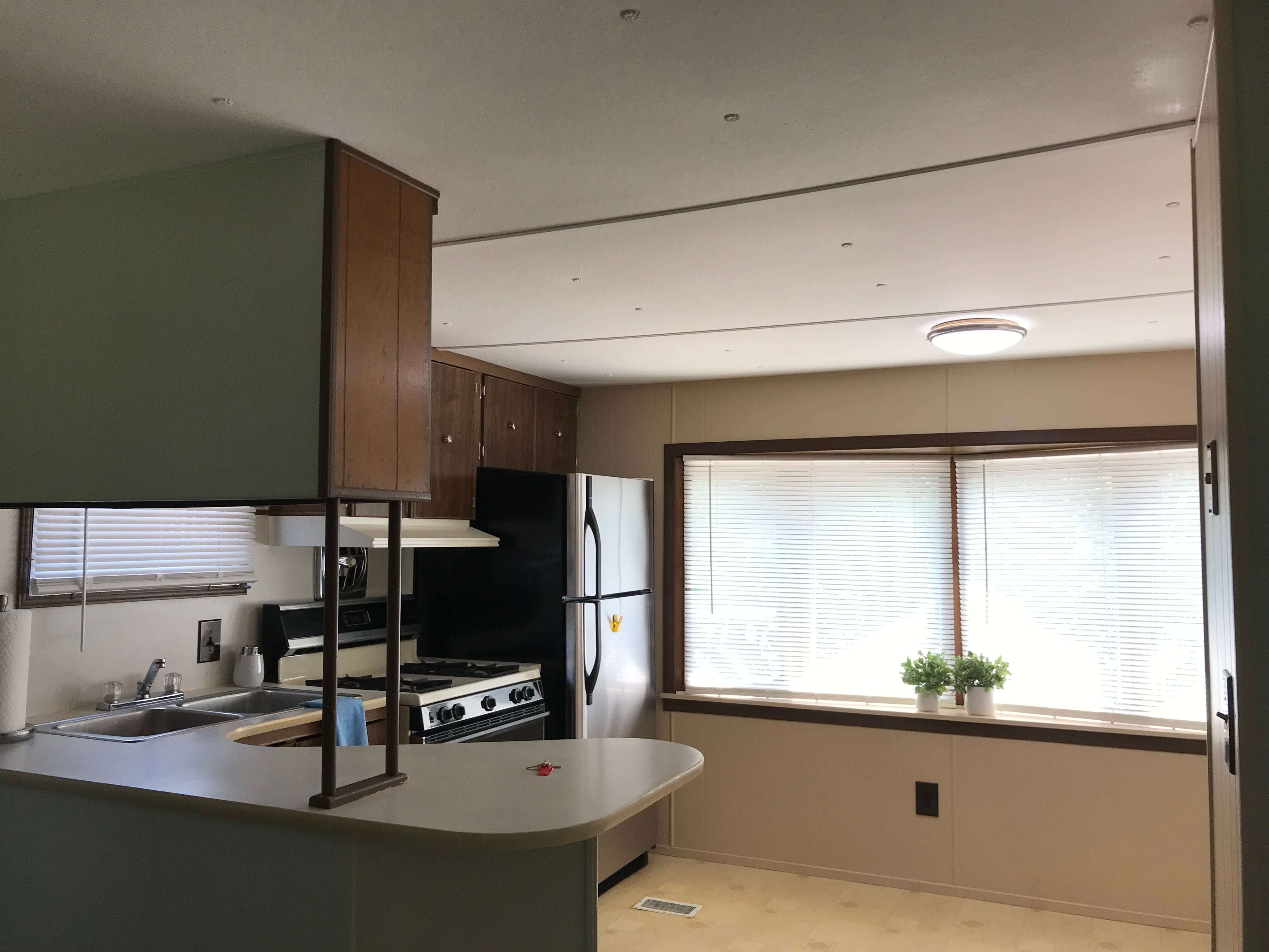 125 Mainline Dr – photo 1 of 9