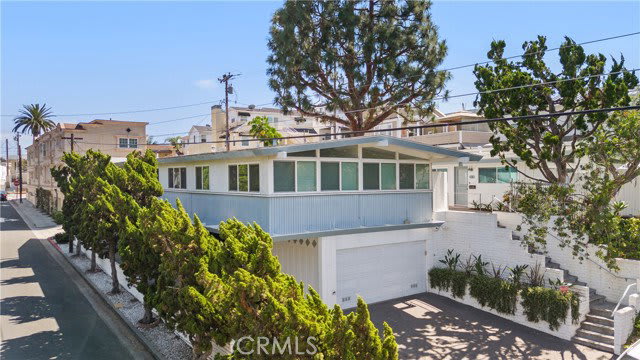 3205 Bayside Drive – photo 1
