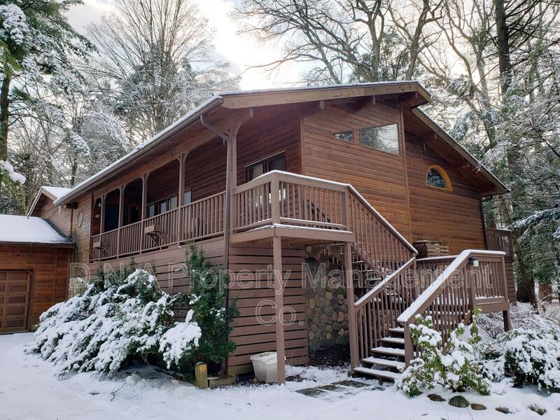 3530 Spruce Cabin Road – photo 1
