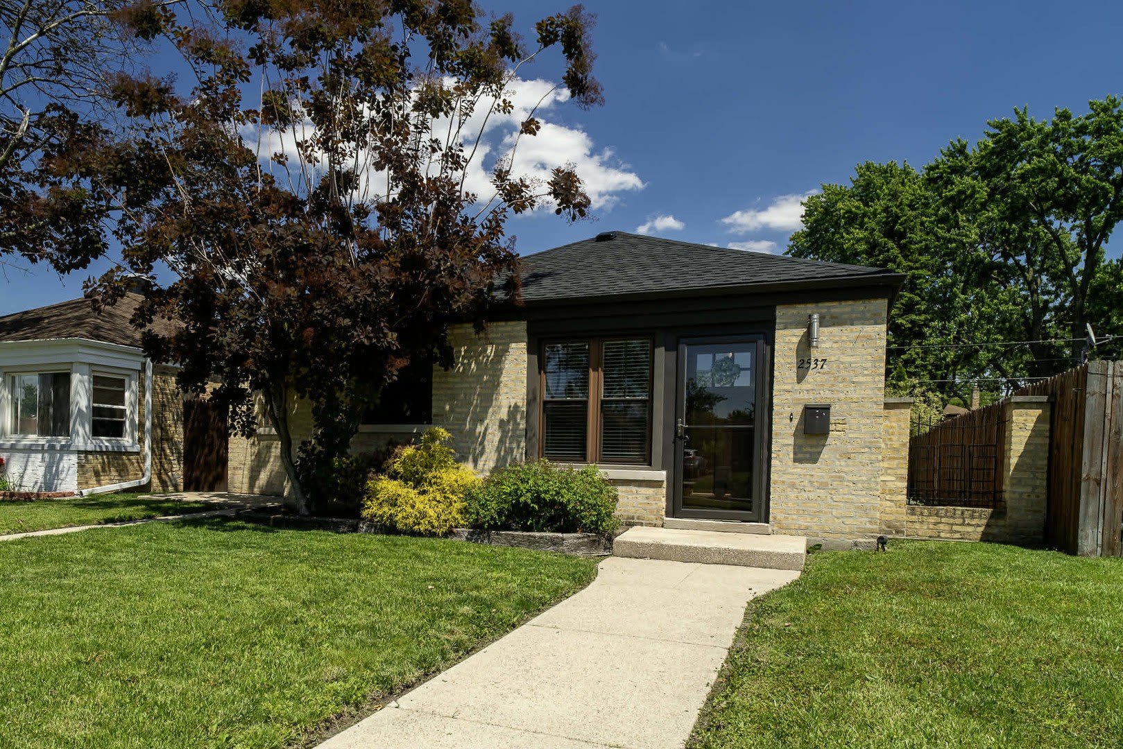 2537 Willow Street – photo 1 of 12