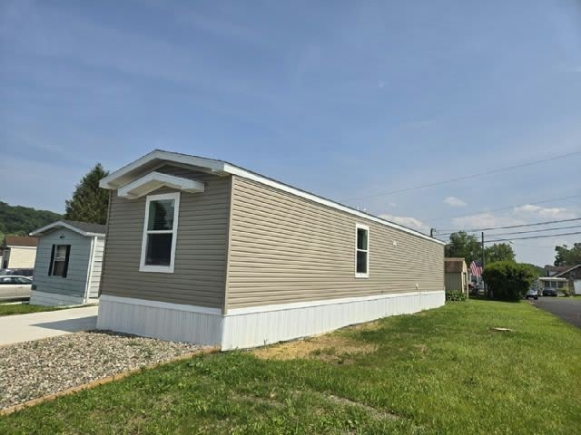 1086 Birch St – photo 1 of 11
