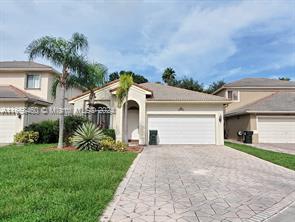 3704 Woodfield Court – photo 1