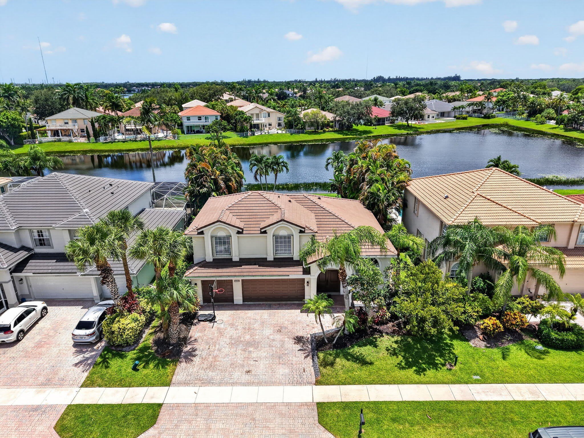4085 BAHIA ISLE Circle – photo 1