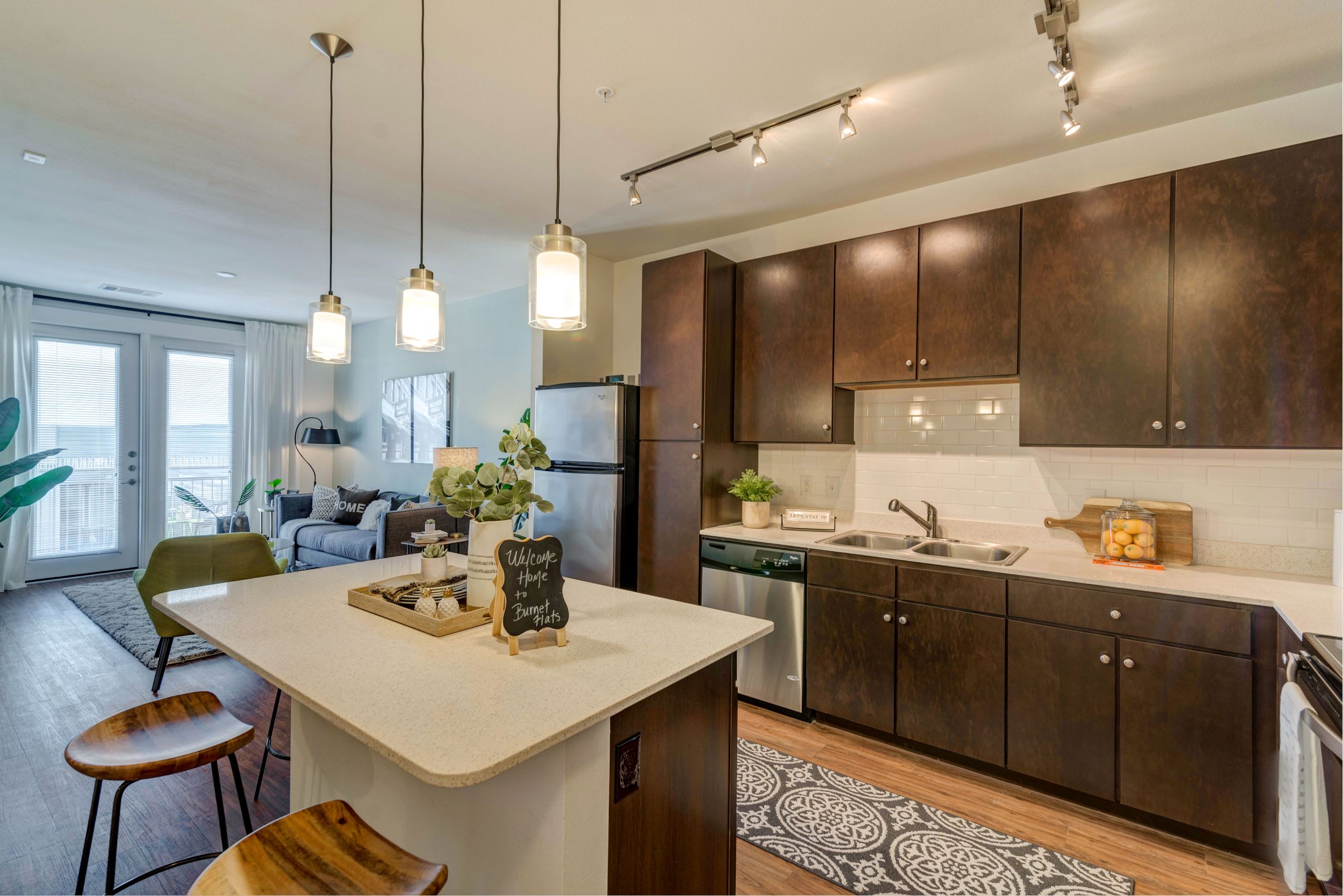 Burnet Flats – photo 1