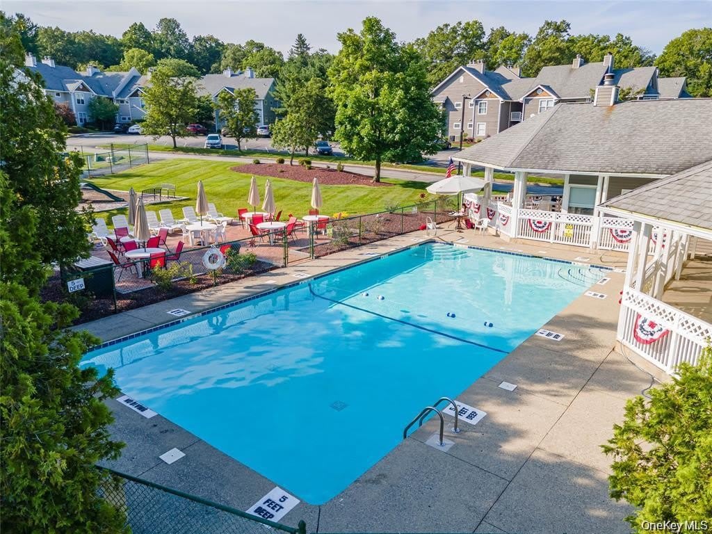 504 Continental Drive – photo 1