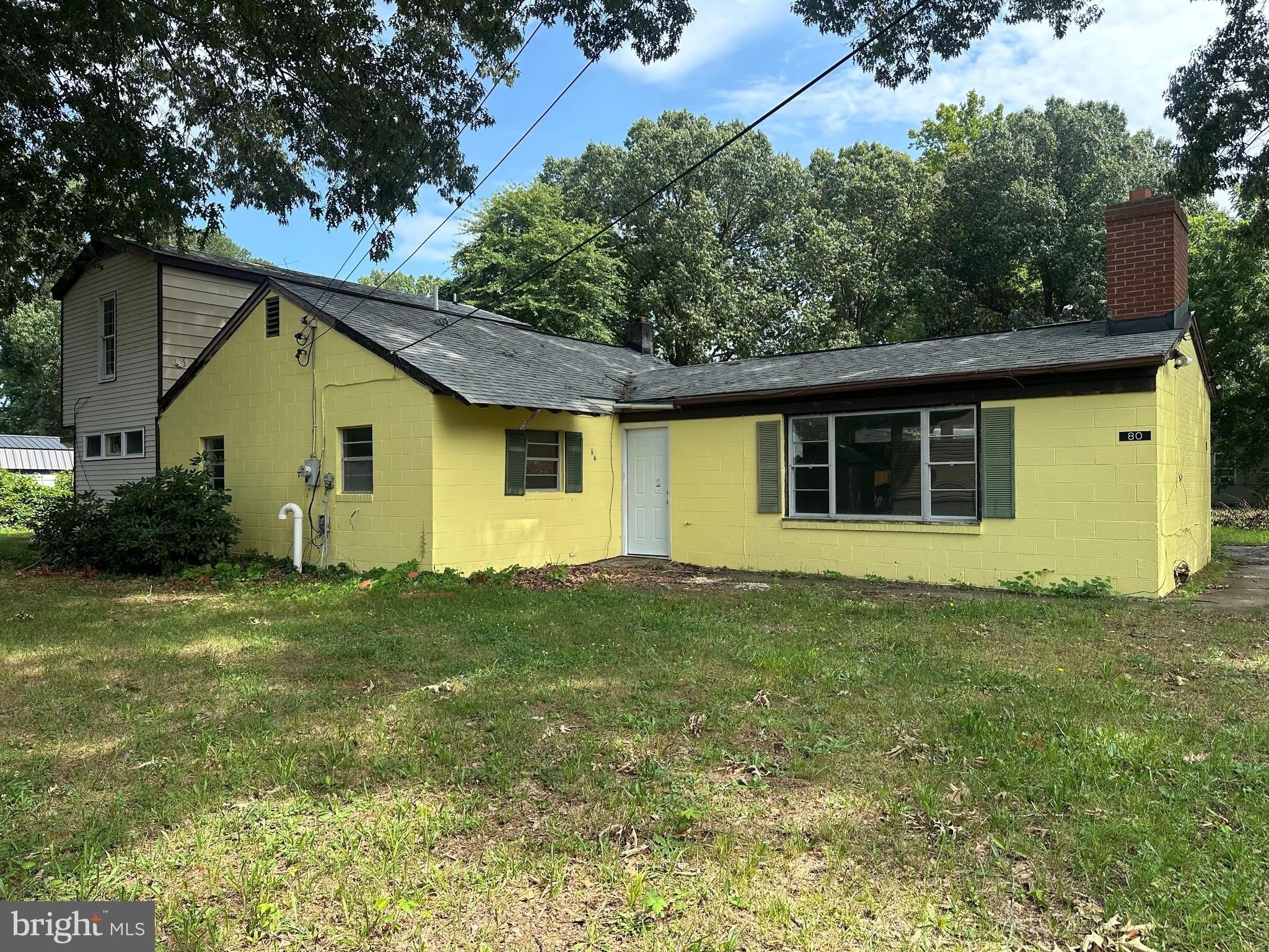 80 WESTMORELAND Drive – photo 1 of 14