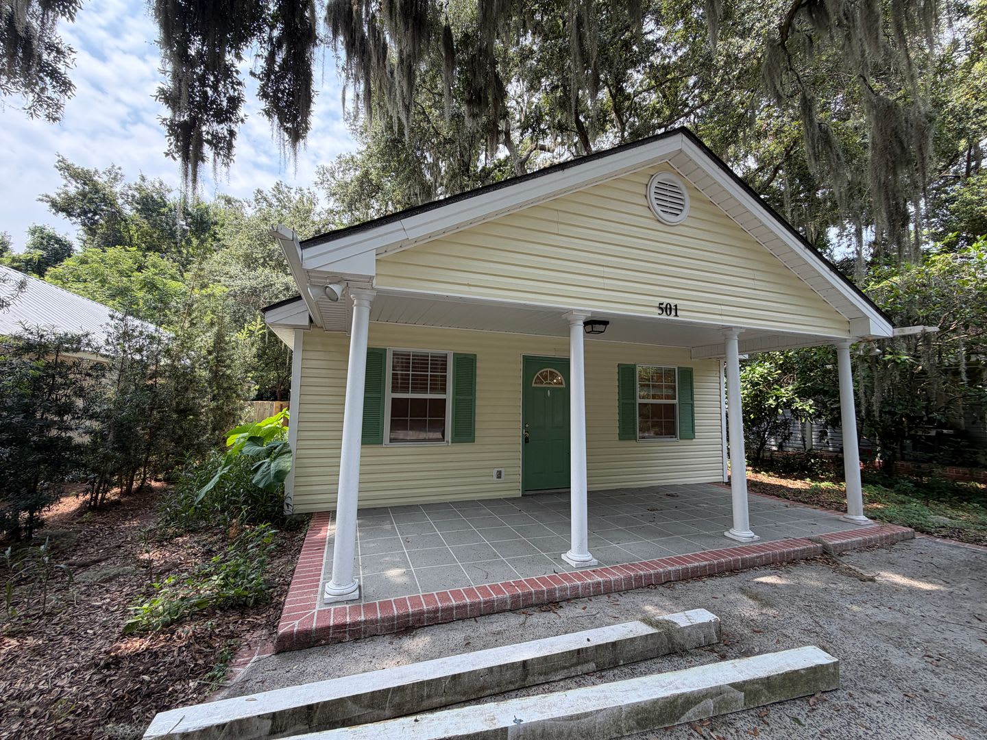 501 Pine Street St Simons Island, GA 31522 – photo 1 of 24