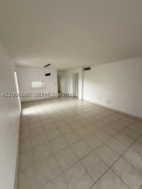 6884 N Kendall Dr – photo 1 of 19