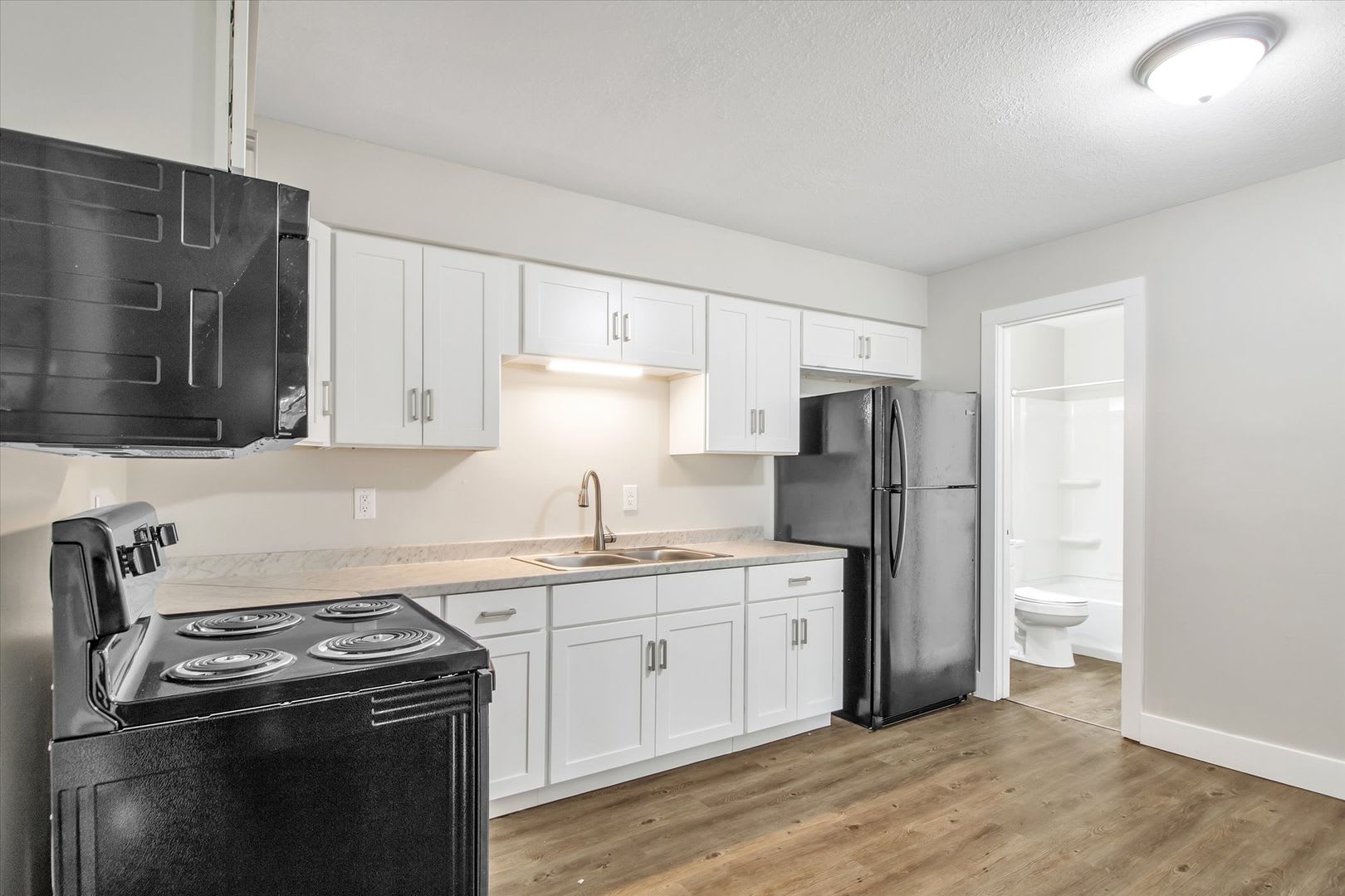 Birchwood Apartments (BW Apartments LLC) – photo 1 of 26